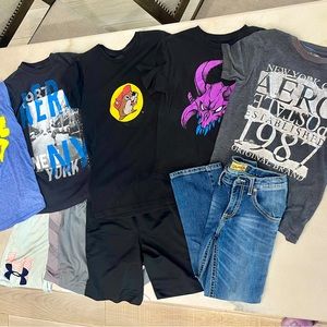 Lot of pre owned boys 10/12 clothes, Aeropostale, under armor, buc’ees, etc